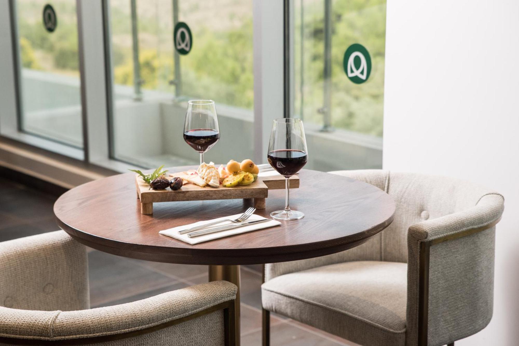 Almond Hotel - Adults Only Неве Илан Екстериор снимка